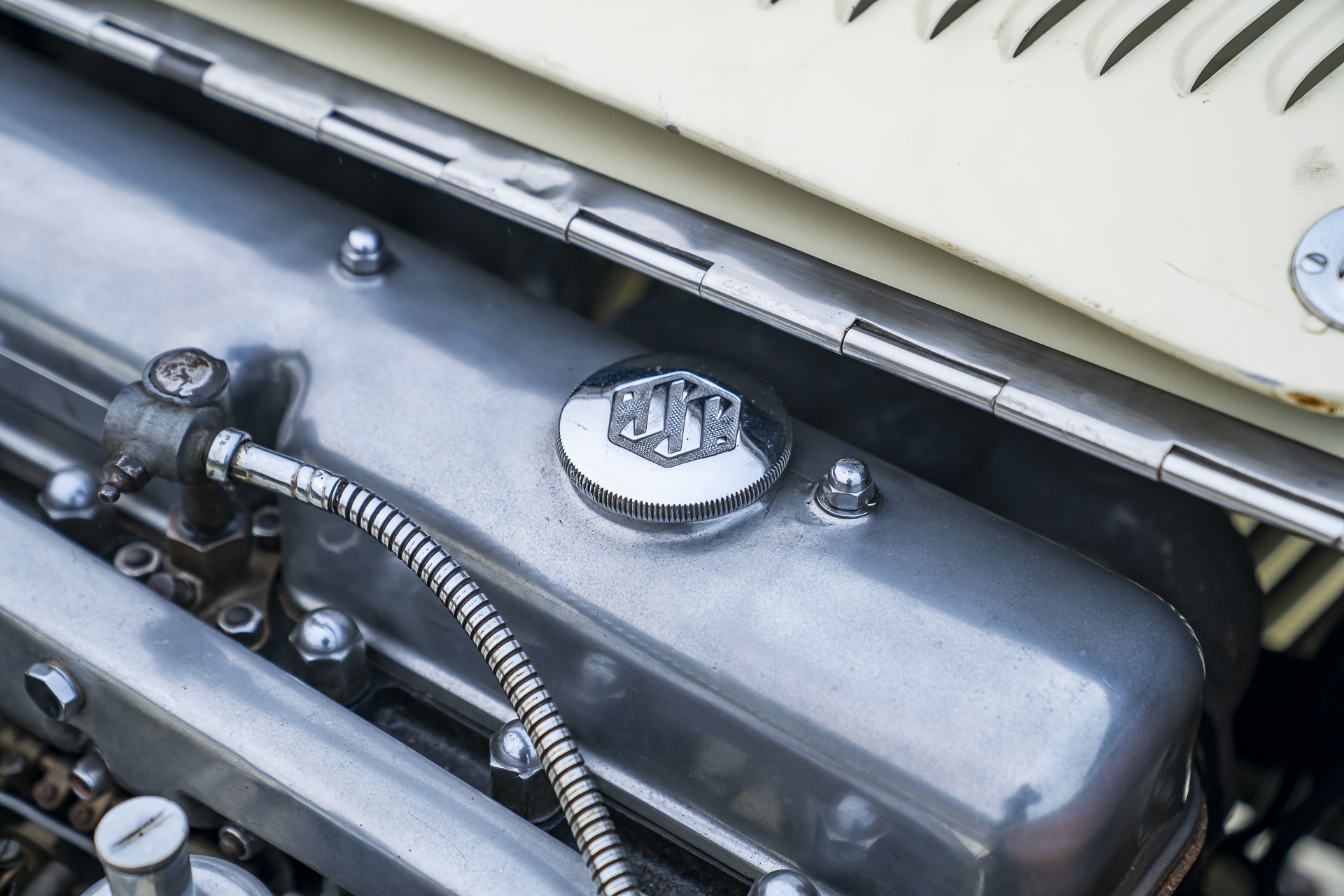 Jaguar_SS_engine-29