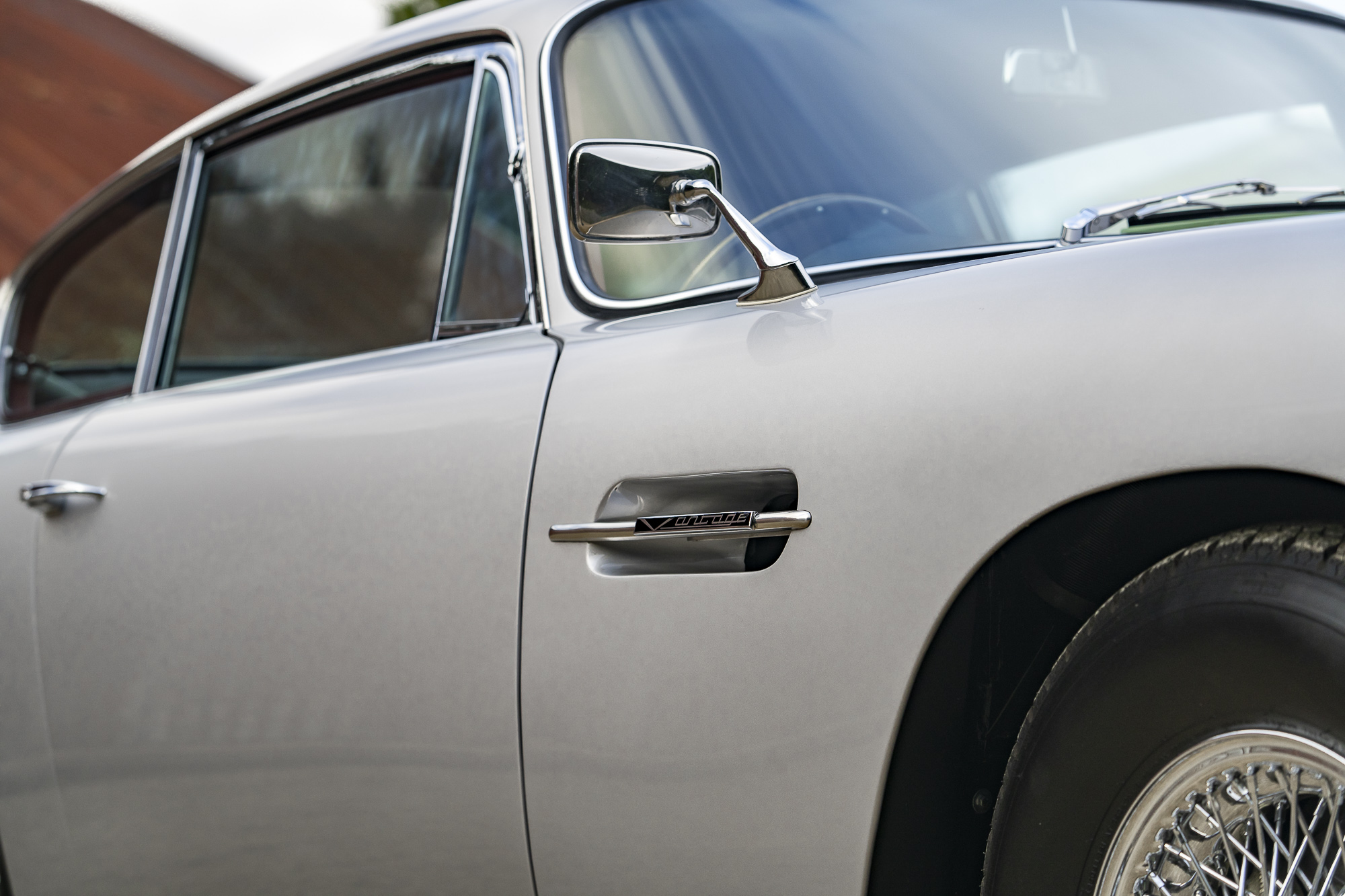 Aston Martin_DB6-P19