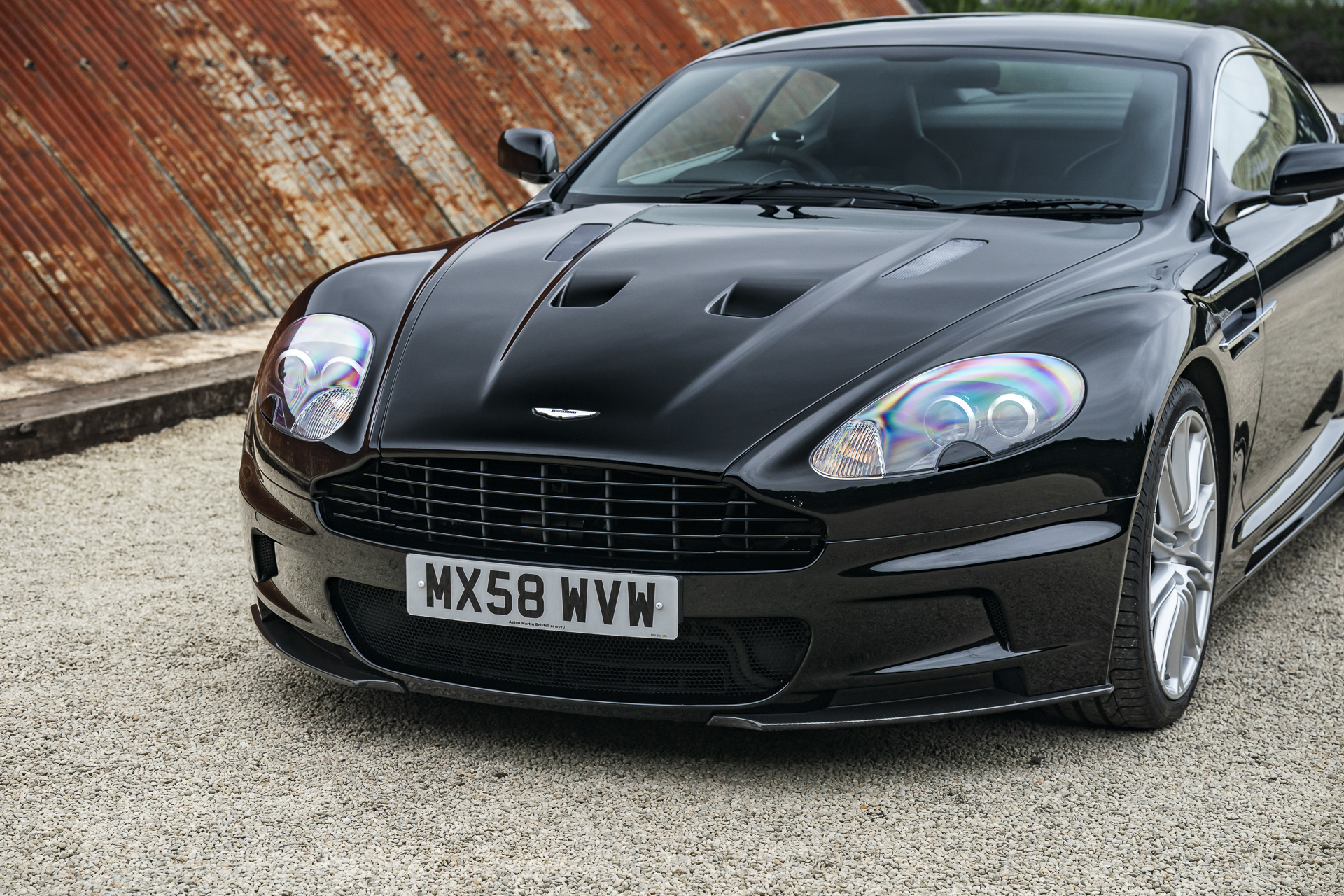 2008_Aston Martin_DBS-P12