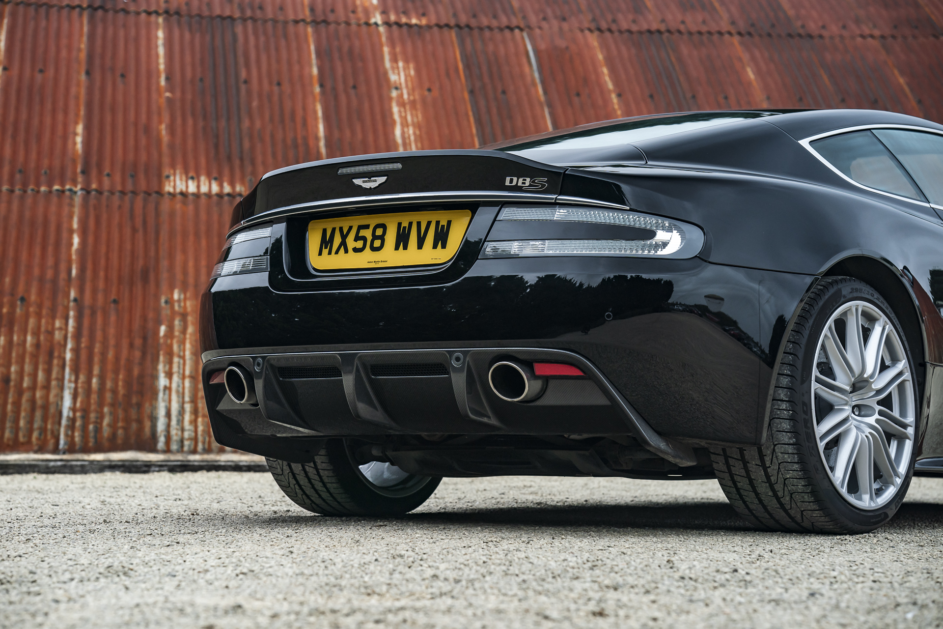 2008_Aston Martin_DBS-P18