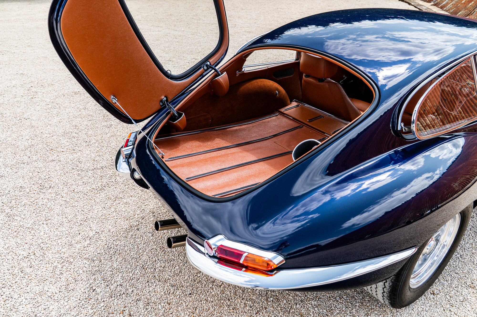 Jaguar_Etype_Restomod-P27