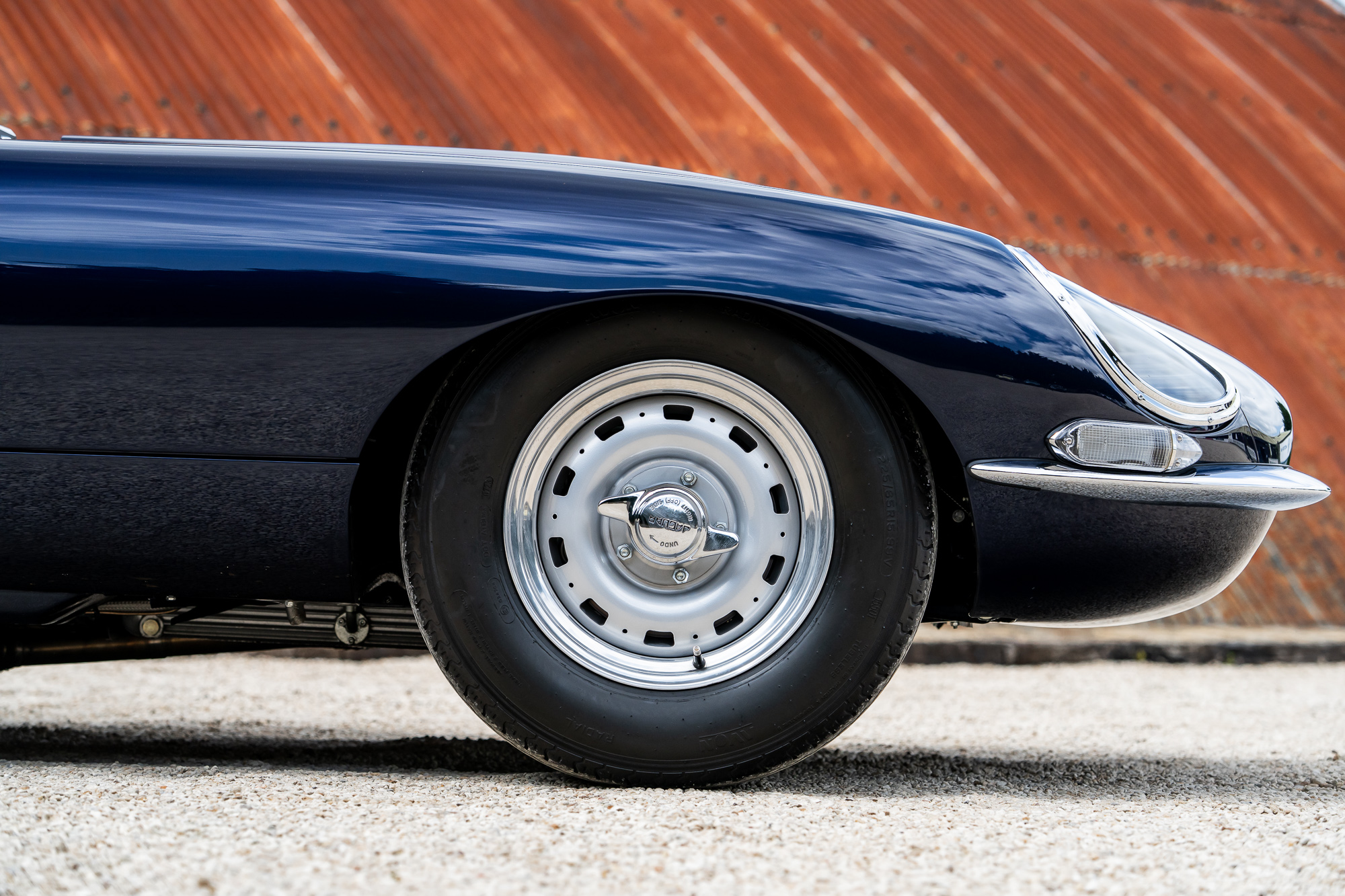 Jaguar_Etype_Restomod-P36