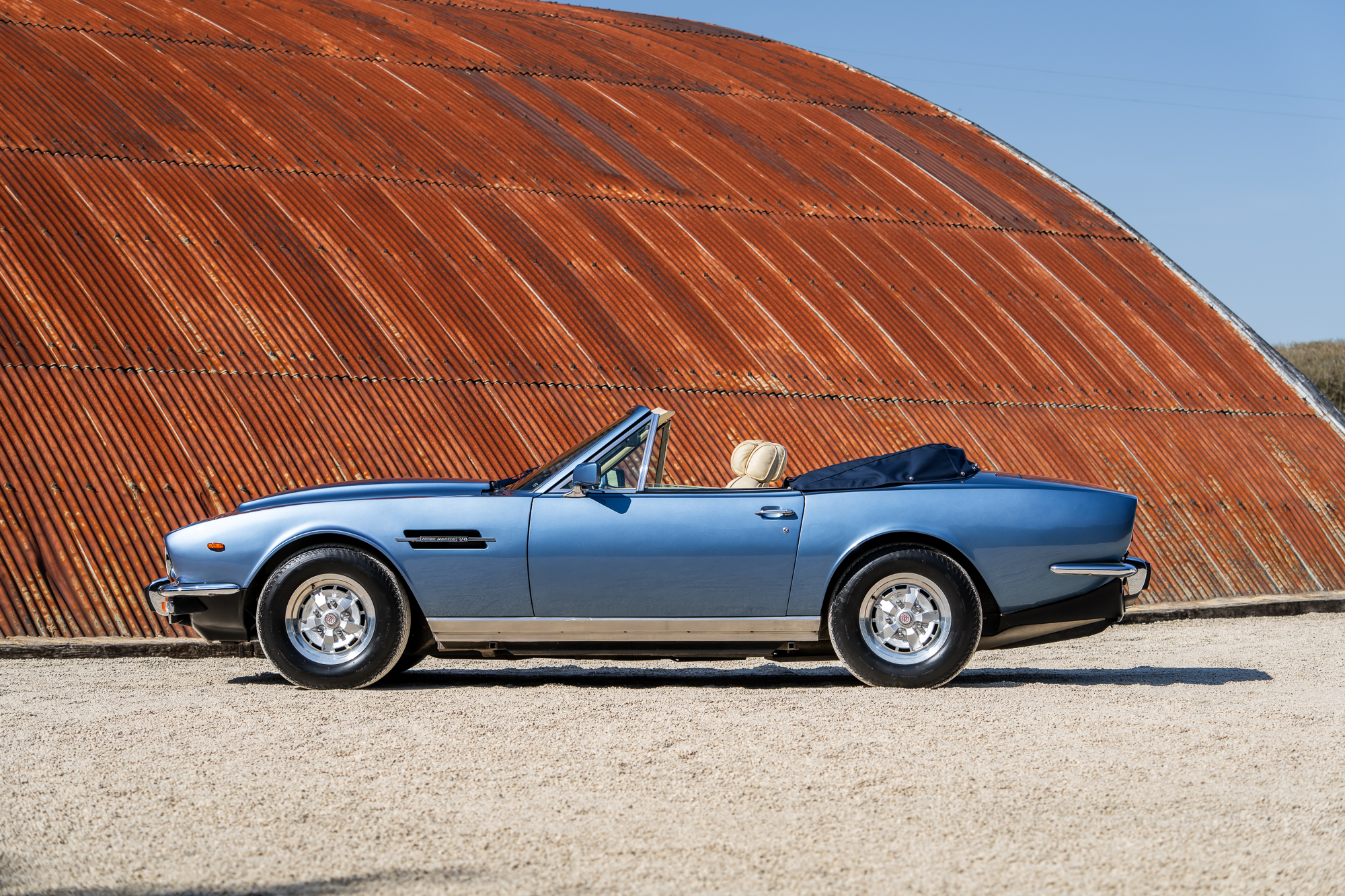 Aston Martin V8 Volante-P7