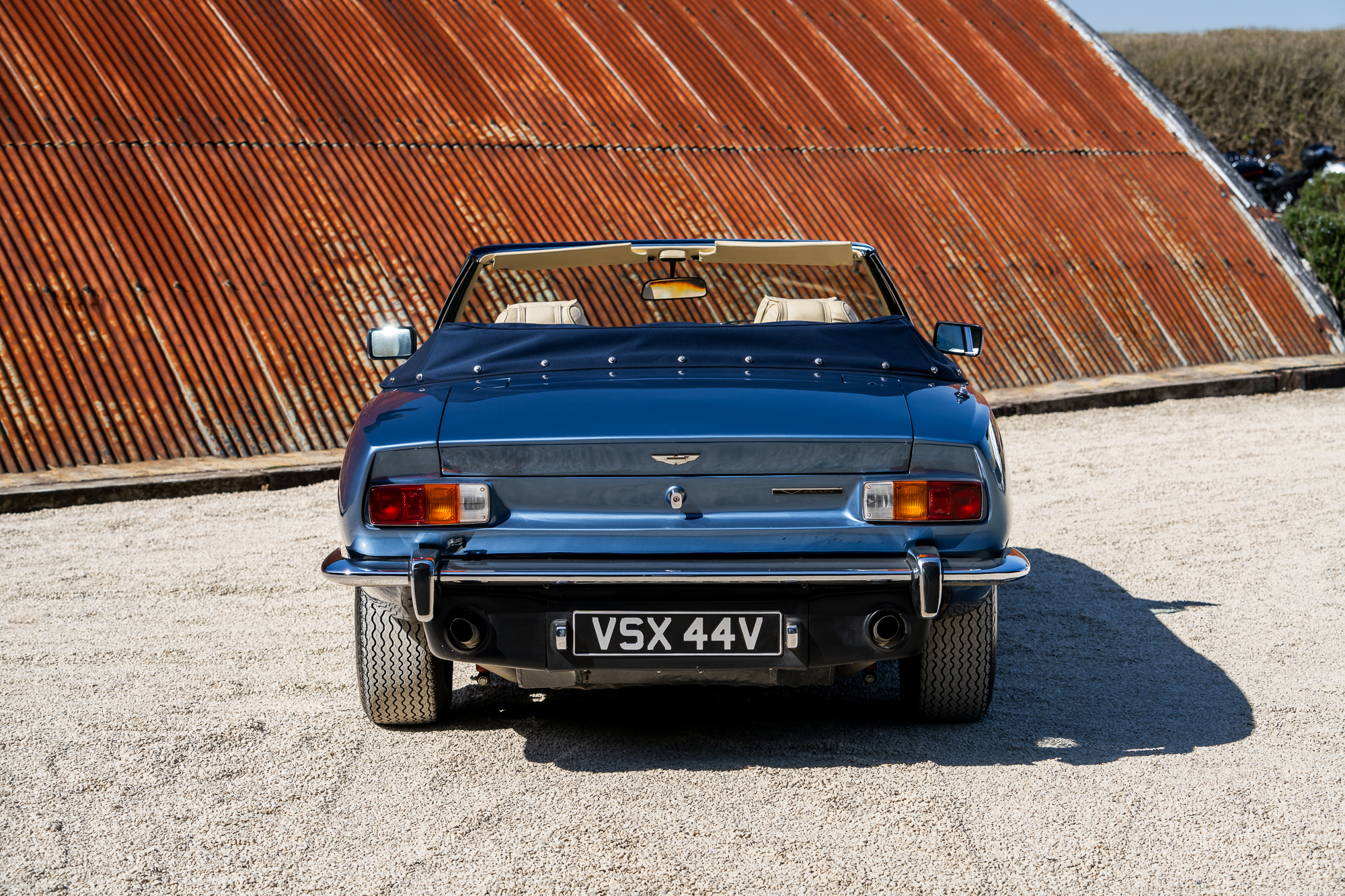 Aston Martin V8 Volante-P8