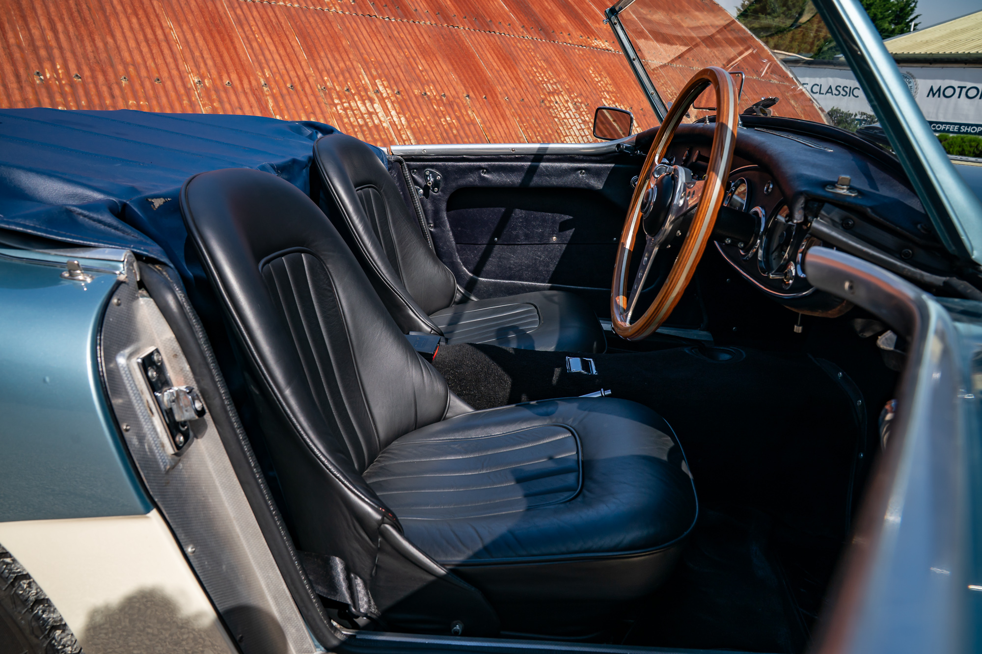 Austin-Healey_3000MKII-P23