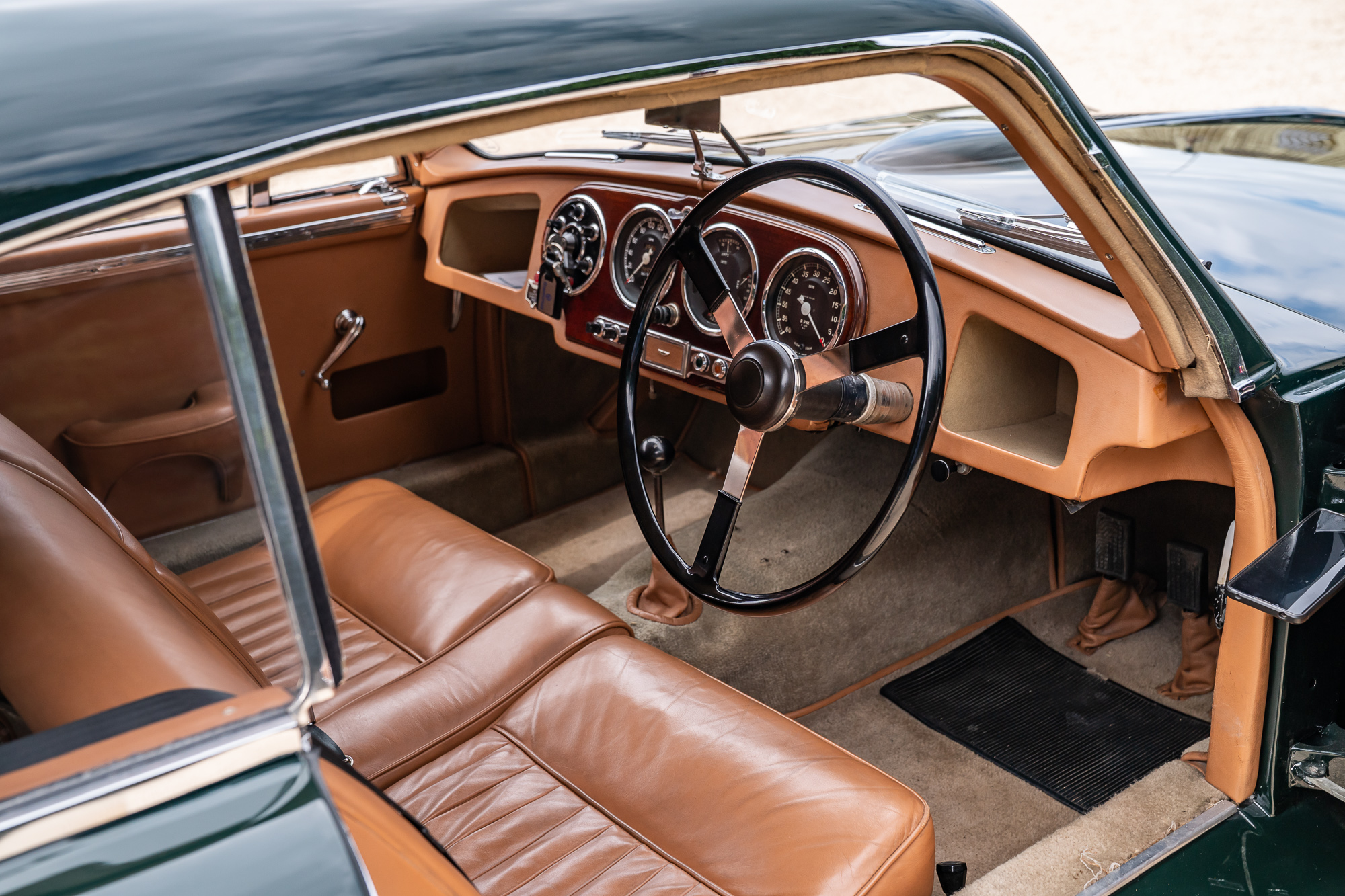 Aston Martin DB2-P27