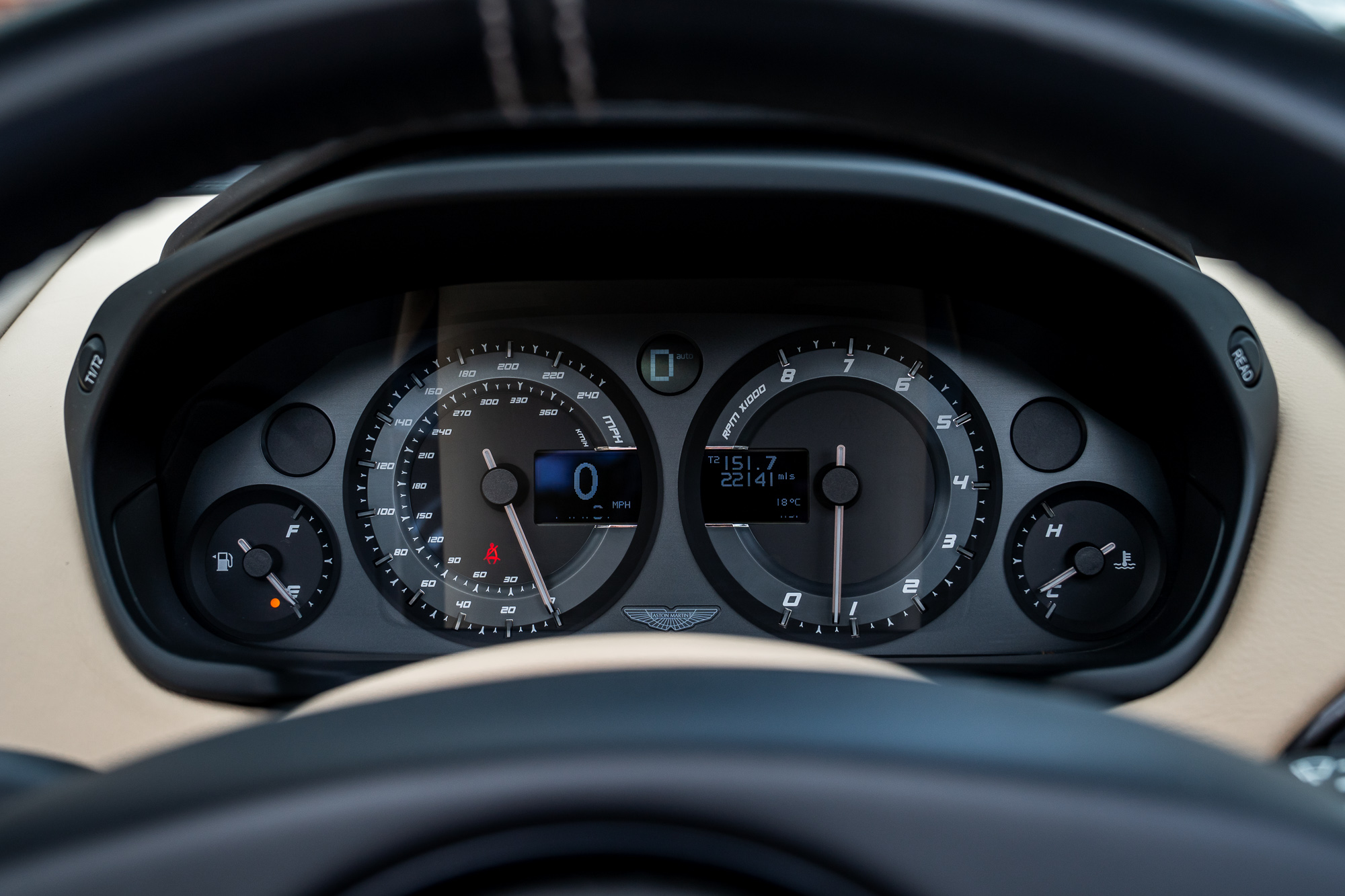 Aston Martin Vanquish-P29