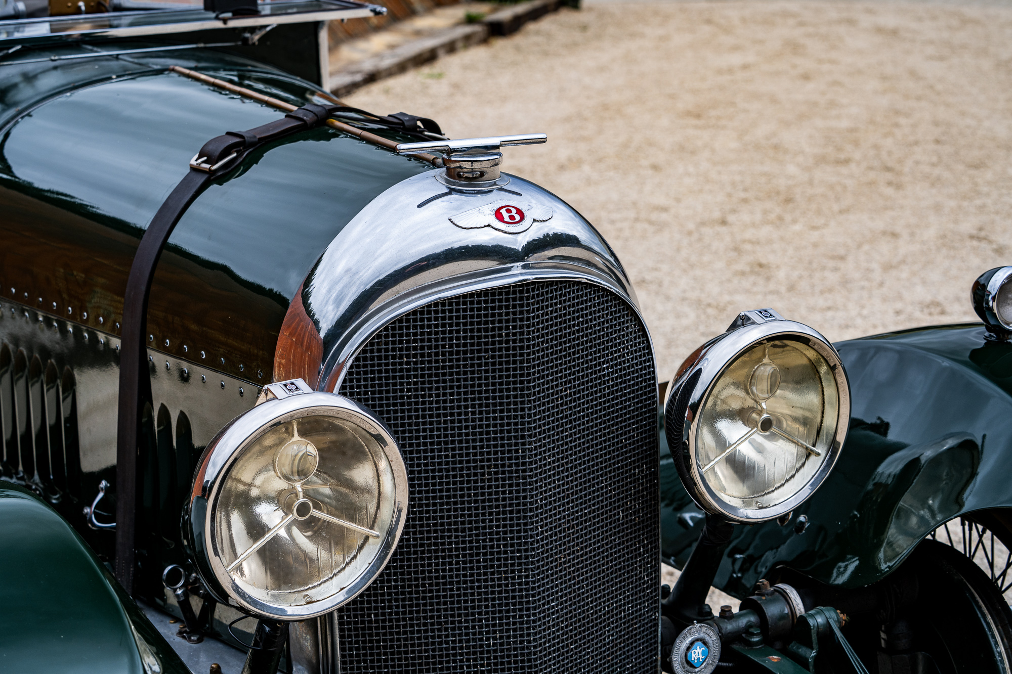 Bentley_3L-P18