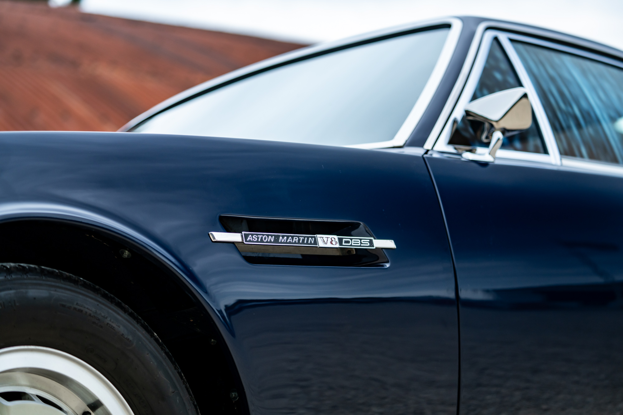 Aston MartinDBS-P15