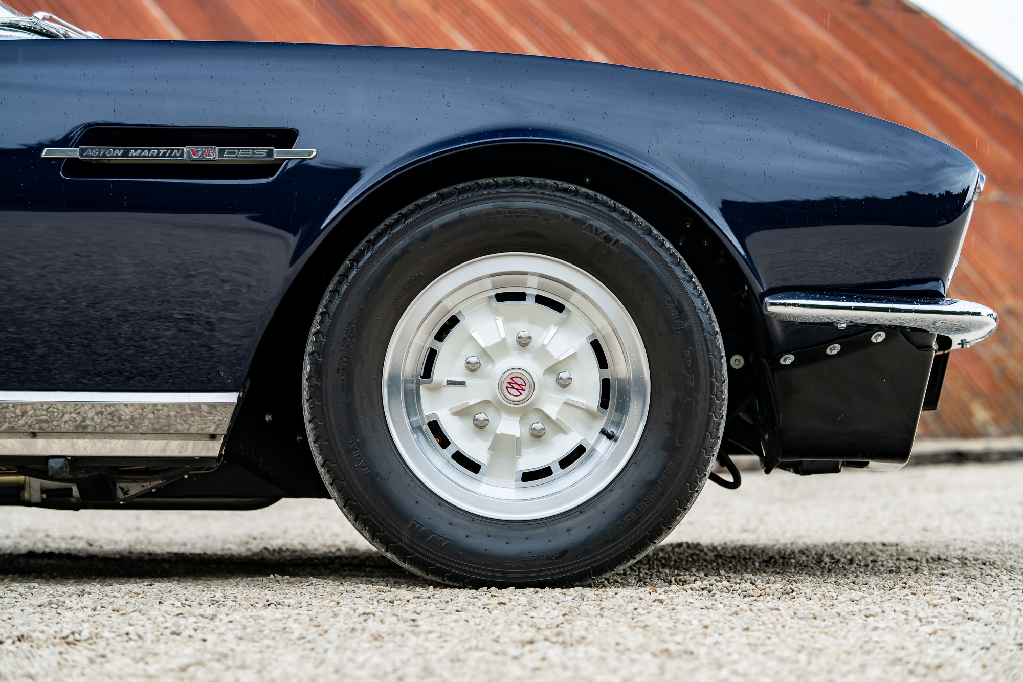 Aston MartinDBS-P35