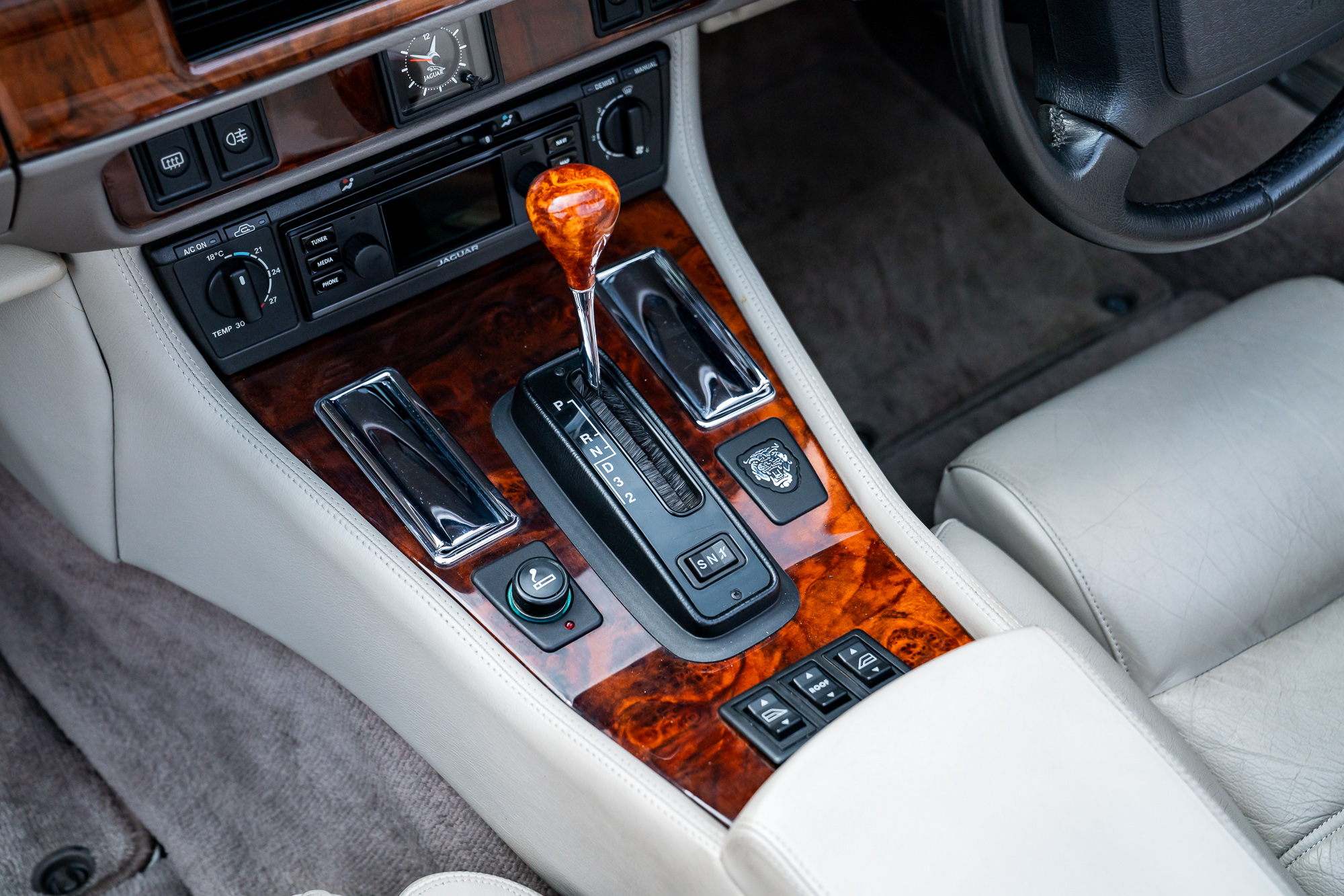 Jaguar XJS-P24