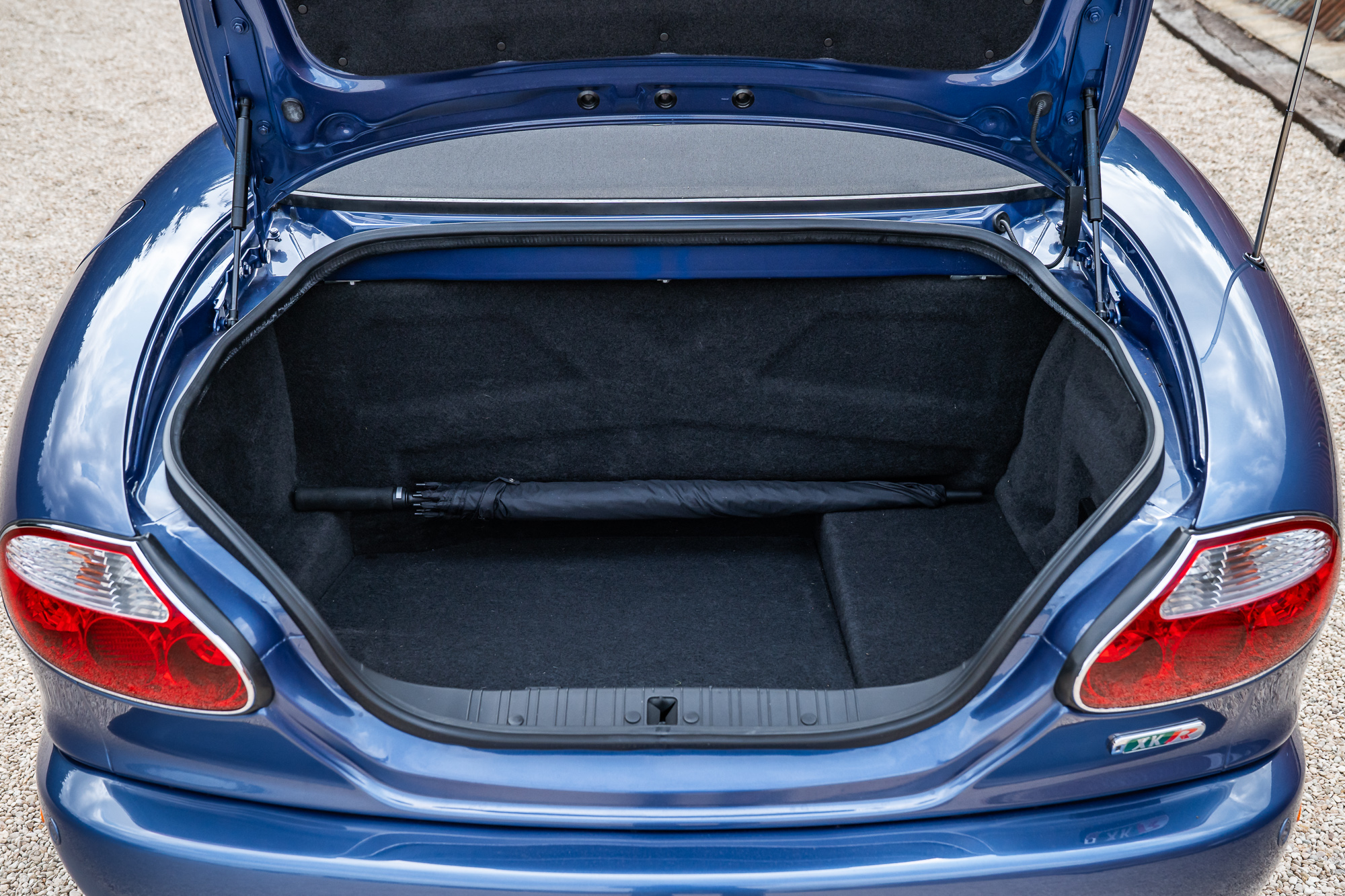 Jaguar XKR-P33