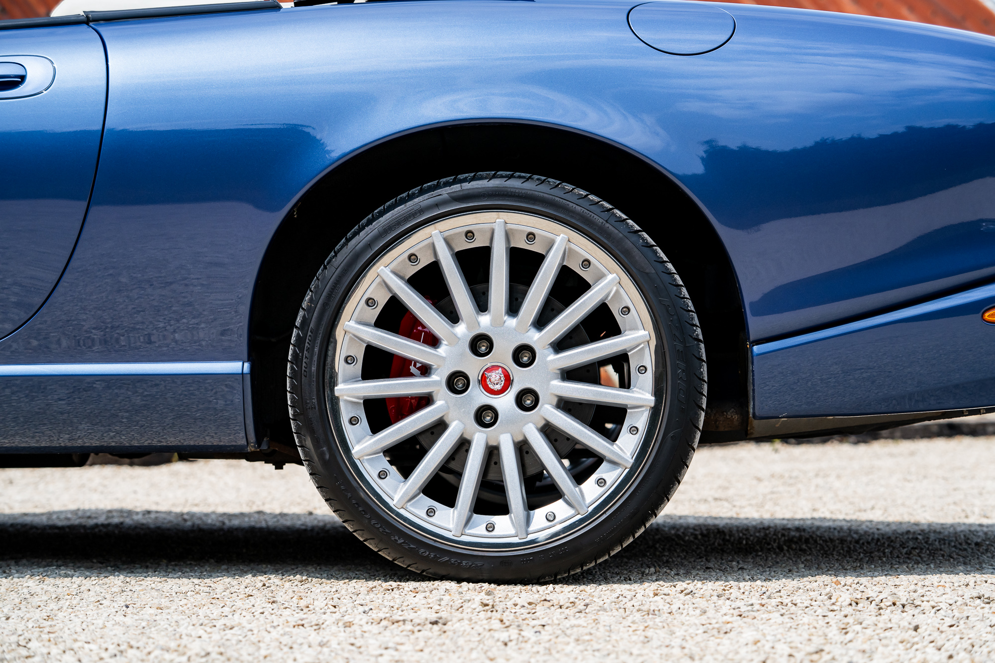 Jaguar XKR-P39