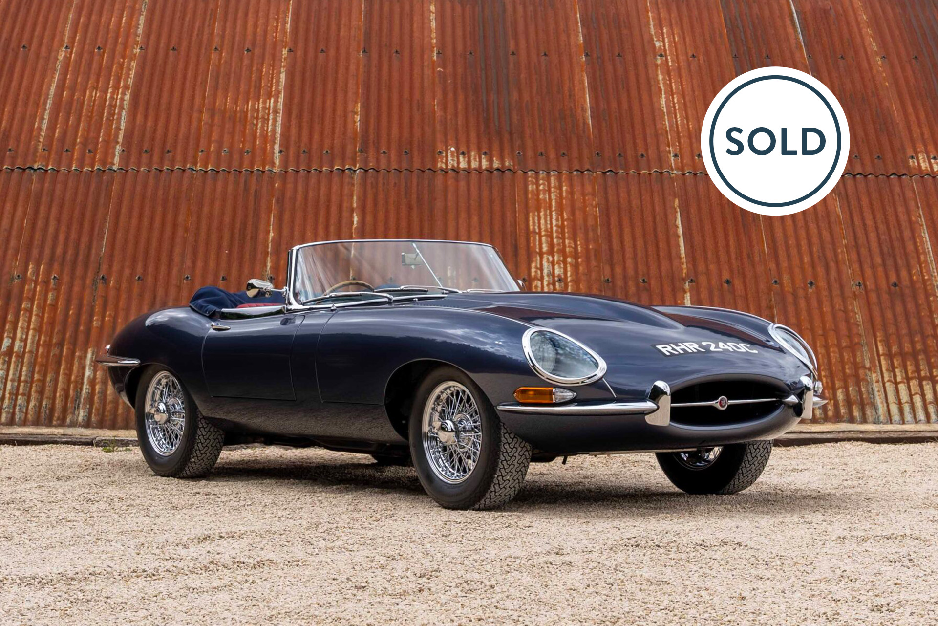 Jaguar E-type S1 4.2 Roadster (1965)