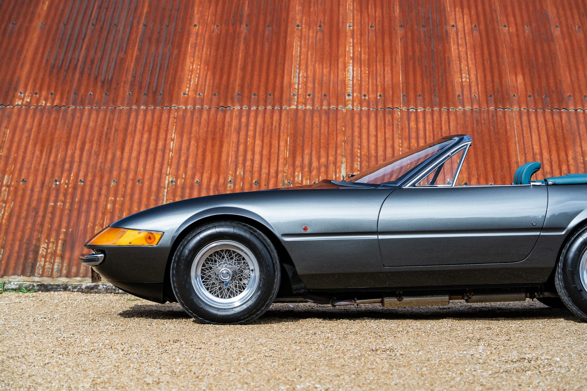 Ferrari 365 GTB_exterior-1