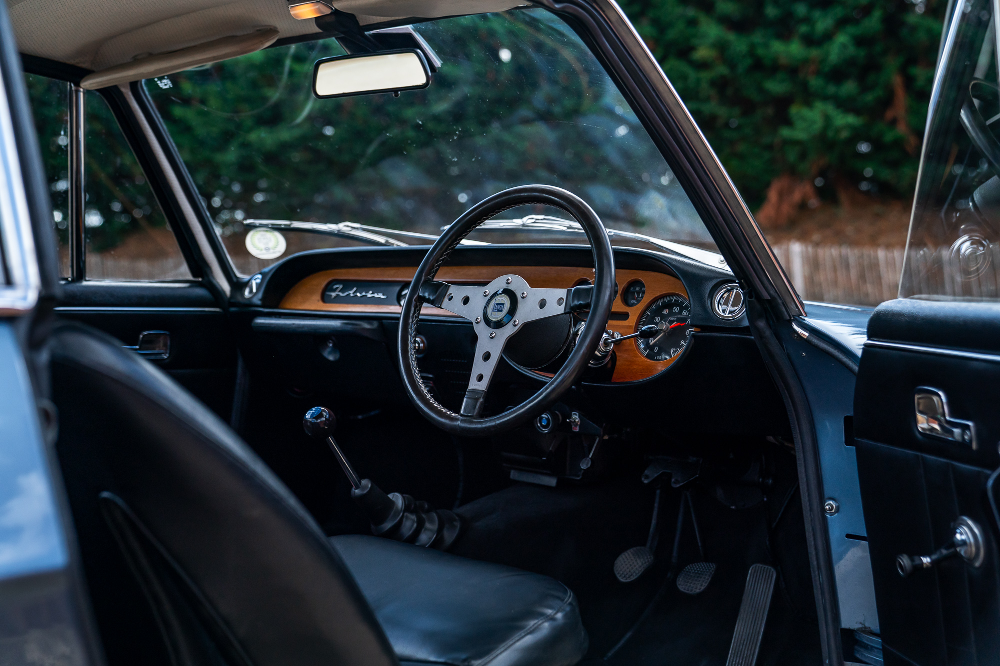 Lancia_Fulvia_interior-2
