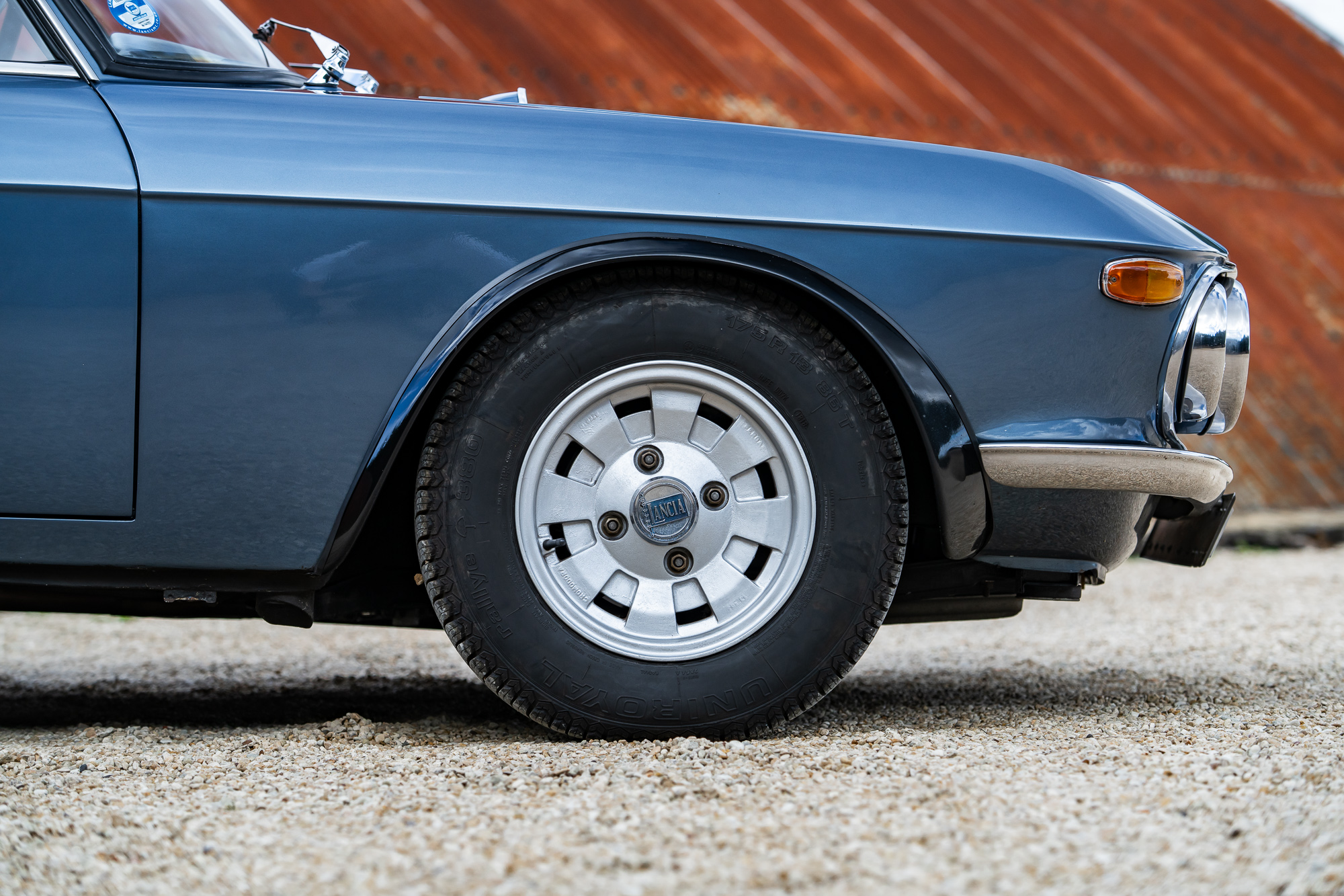 Lancia_Fulvia_wheels-3