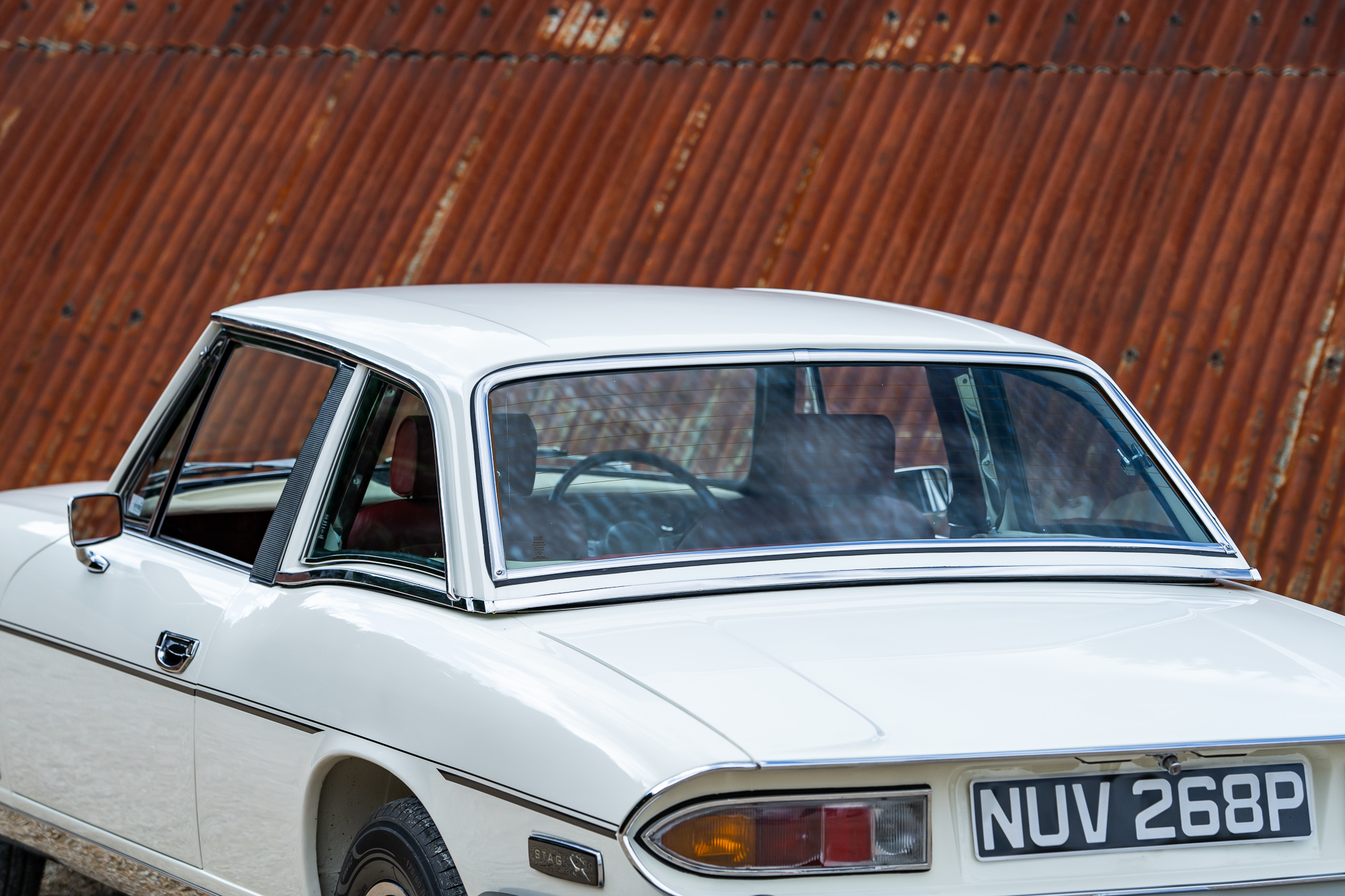 Triumph_Stag_exterior-20