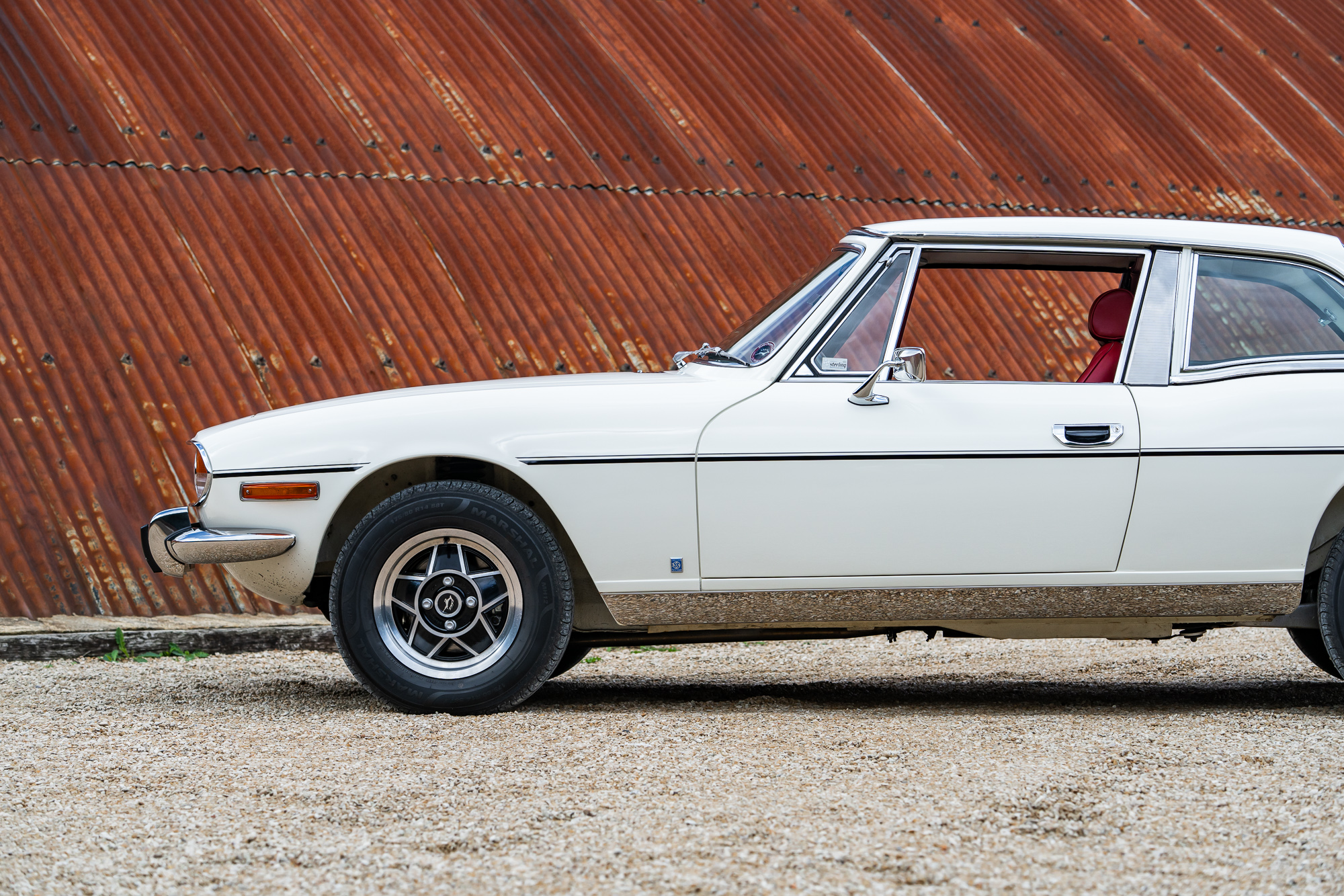 Triumph_Stag_exterior-22