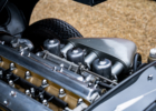Jaguar_E-type_engine-9
